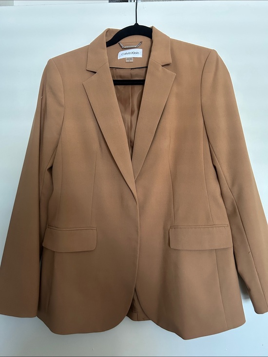 Calvin Klein Jackets & Blazers - Calvin Klein Women's Tan Single-Breasted Blazer